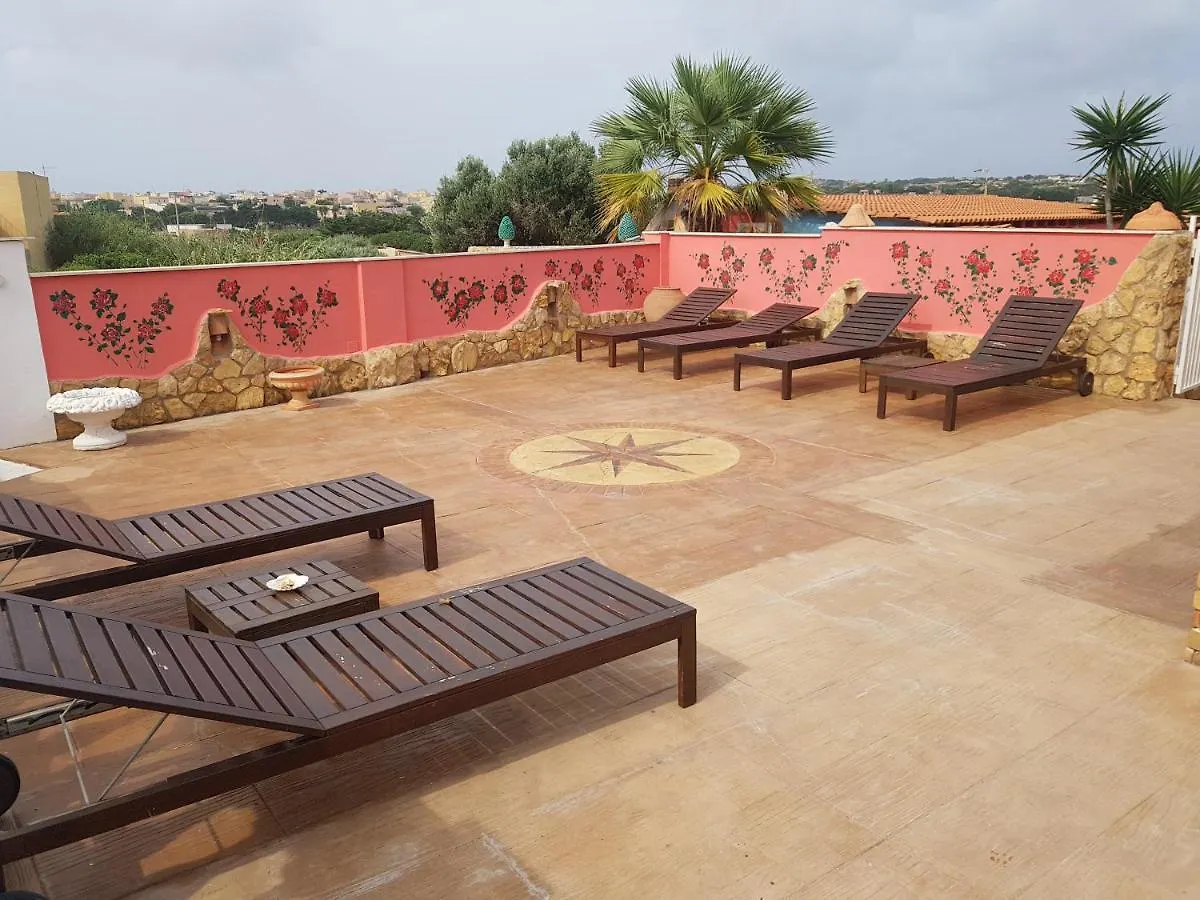 למפדוזה Residence Villa Delle Rose מלון דירות